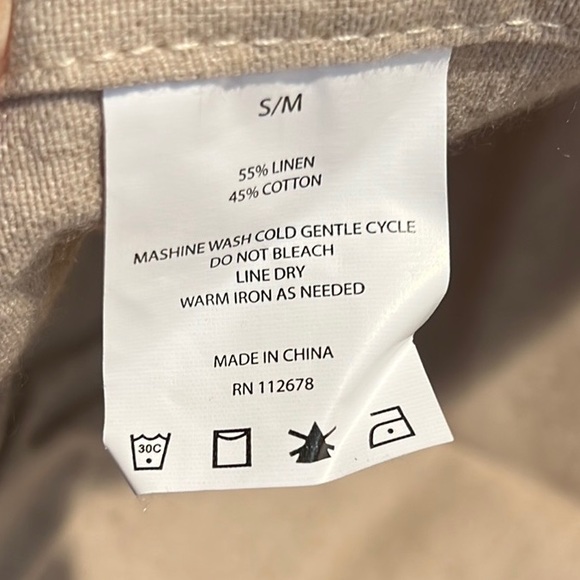 Rae Dunn linen blend apron-“let the beauty you love be what you do.”– NWT - Picture 4 of 7